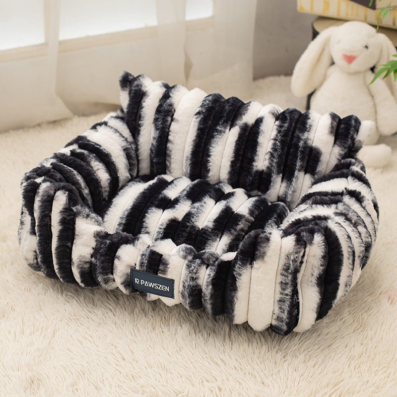 Large Pet Sofa Bed Plush Pet Bed - RM